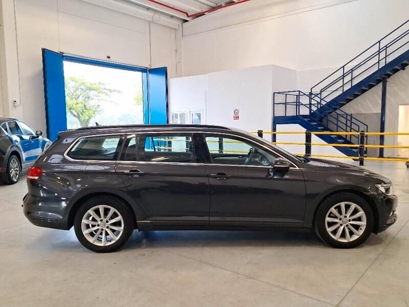 Volkswagen Passat Variant 2.0 TDI DSG Business BlueMotion Tech IVA ESPOSTA