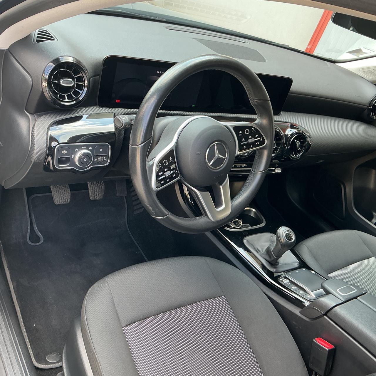 Mercedes-benz A 180 d Business -ok neopatentati