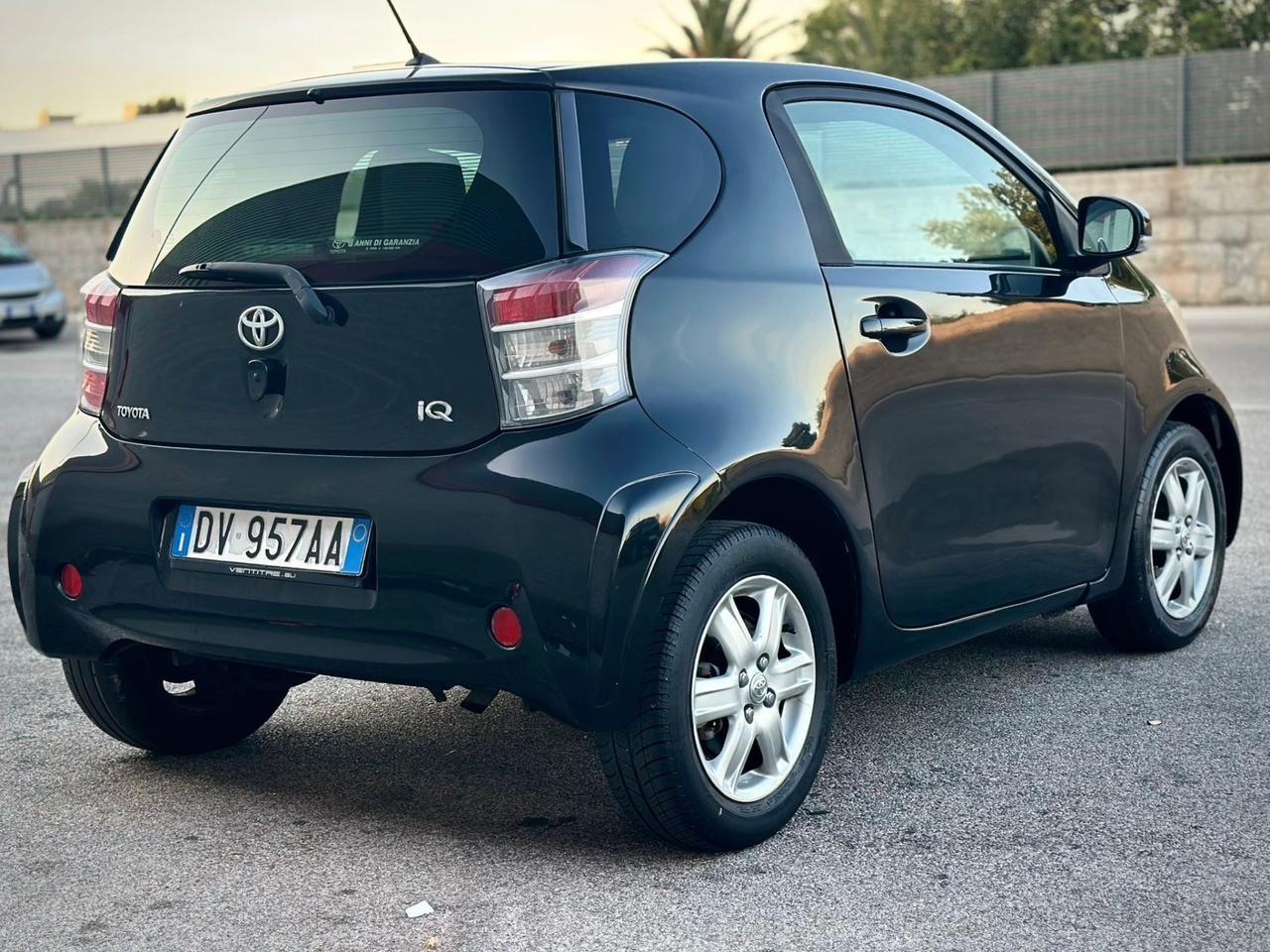 Toyota iQ 1.0 Sol