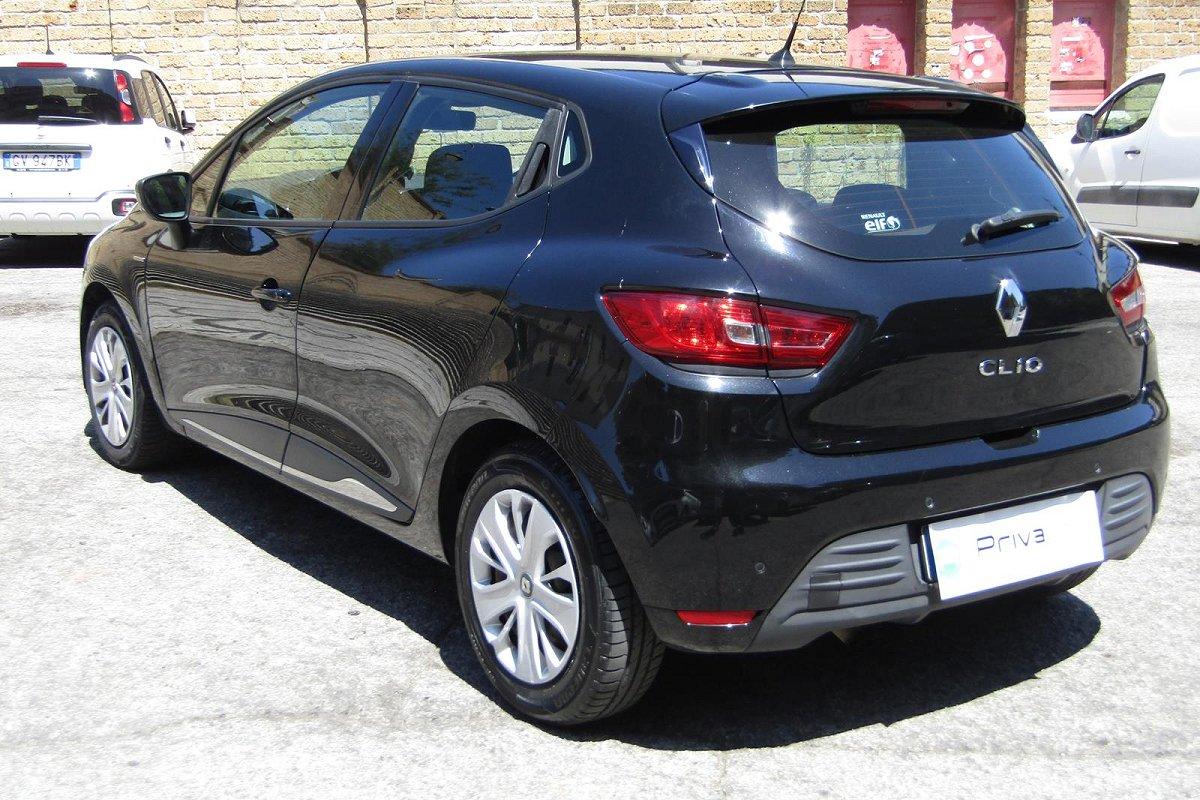 RENAULT Clio TCe 12V 90 CV 5 porte Moschino Intens