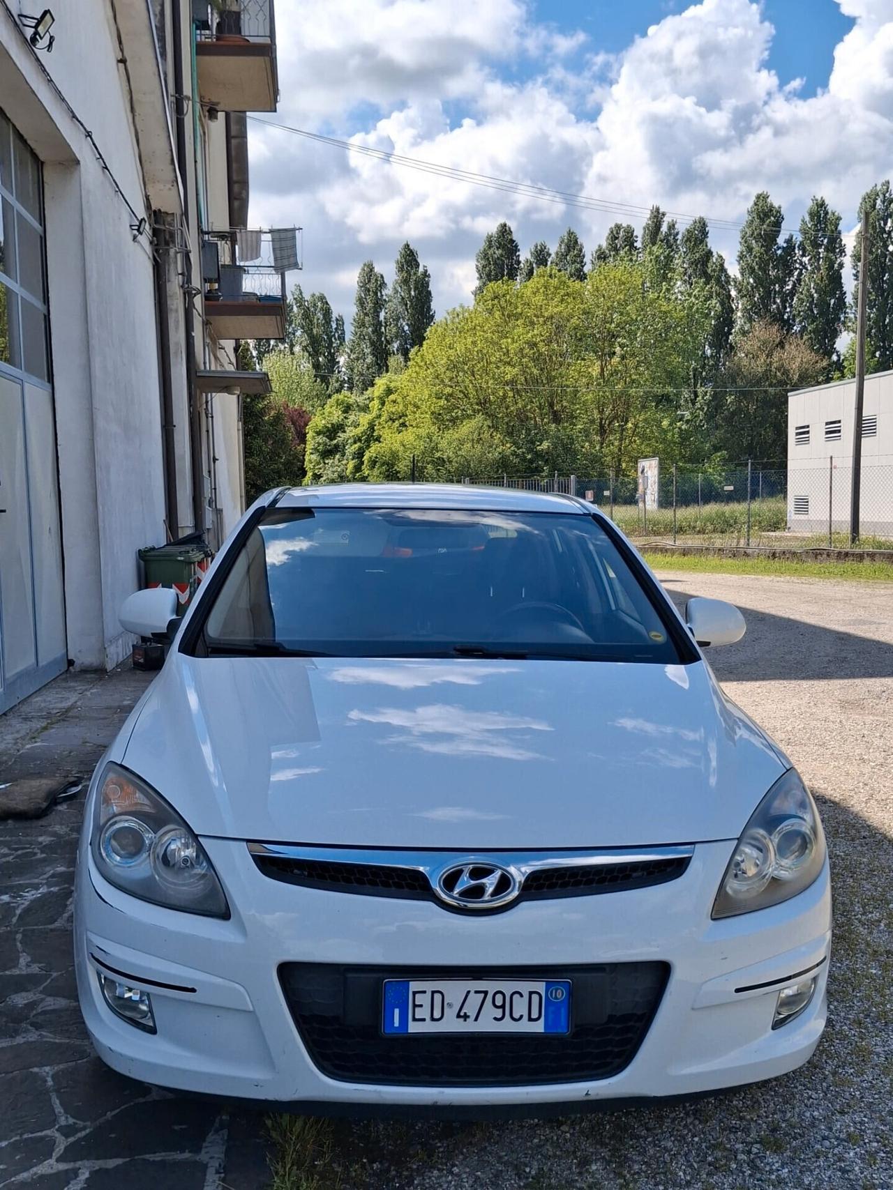 Hyundai i30 1.4 BlueDrive GPL Comfort