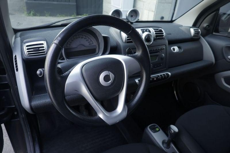 smart fortwo smart fortwo 1000 52 kW MHD coupé passion Unicoproprietario