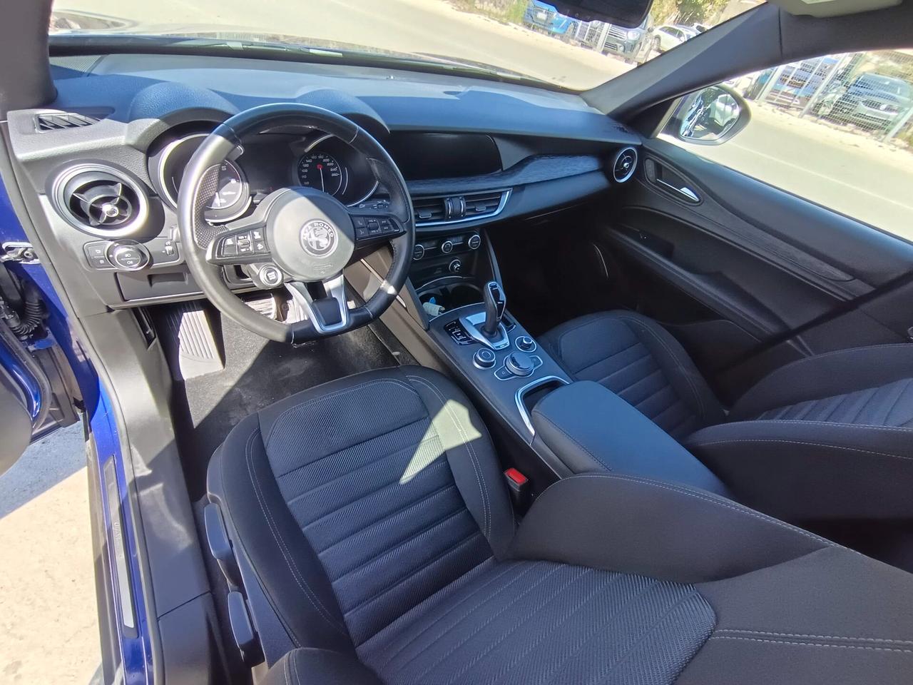 Alfa Romeo Stelvio 2.2 Turbodiesel 160 CV AT8 RWD Super Business