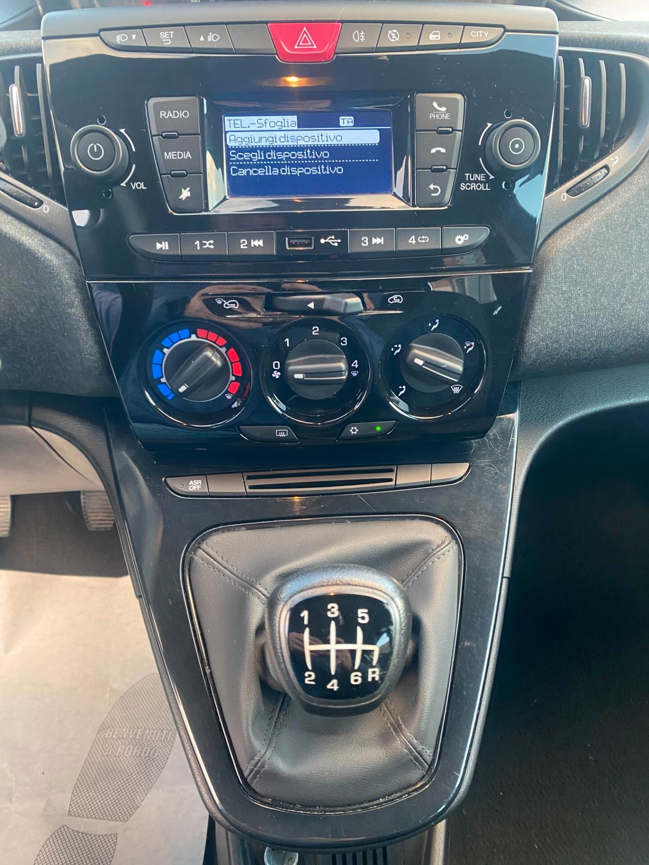 LANCIA Ypsilon 1.0 Hybrid 5posti Silver-PDC Posteriori