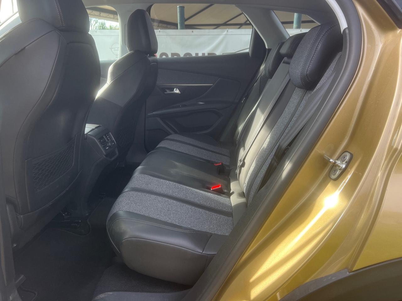 Peugeot 3008 1.5 BlueHDi 130CV EAT8 Allure-2018