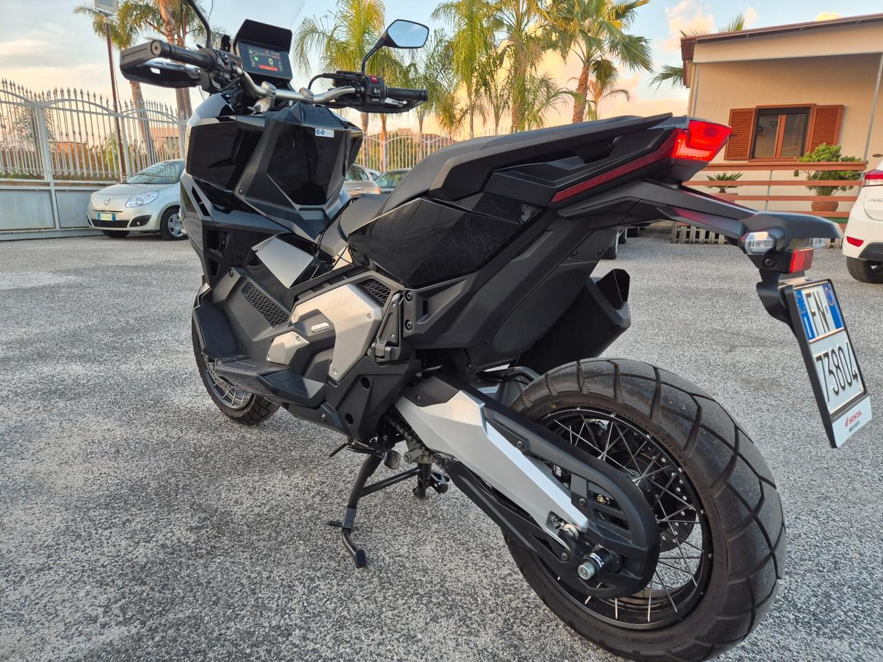 Honda X-ADV 750 RESTAYLING 2025 NUOVO