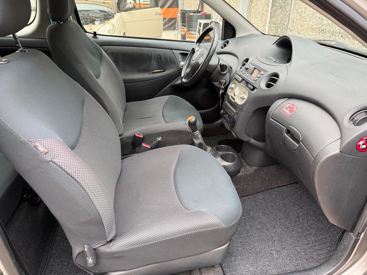 Toyota Yaris 1.3i benzina euro4