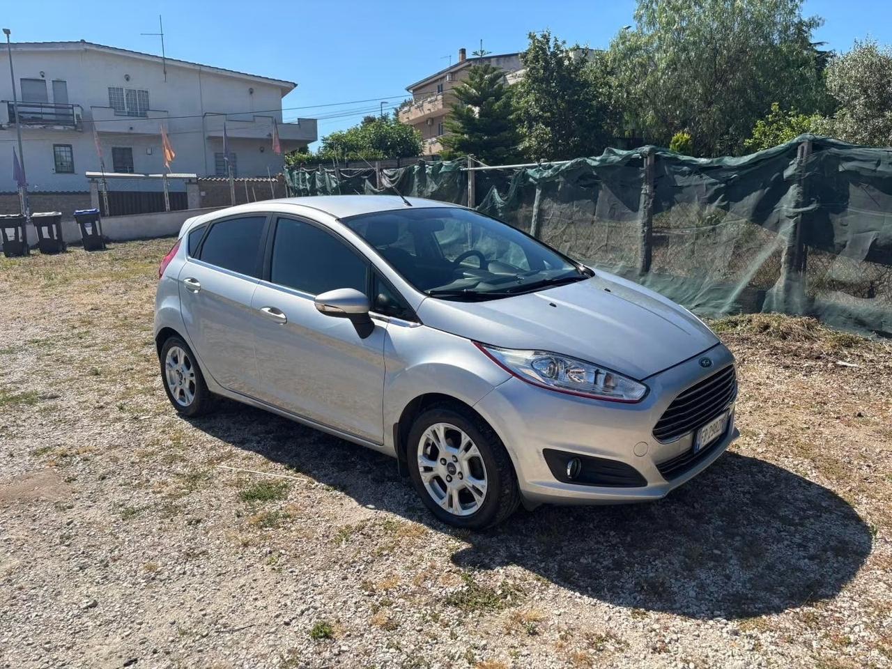 Ford Fiesta 1.0 80CV 5 porte Titanium