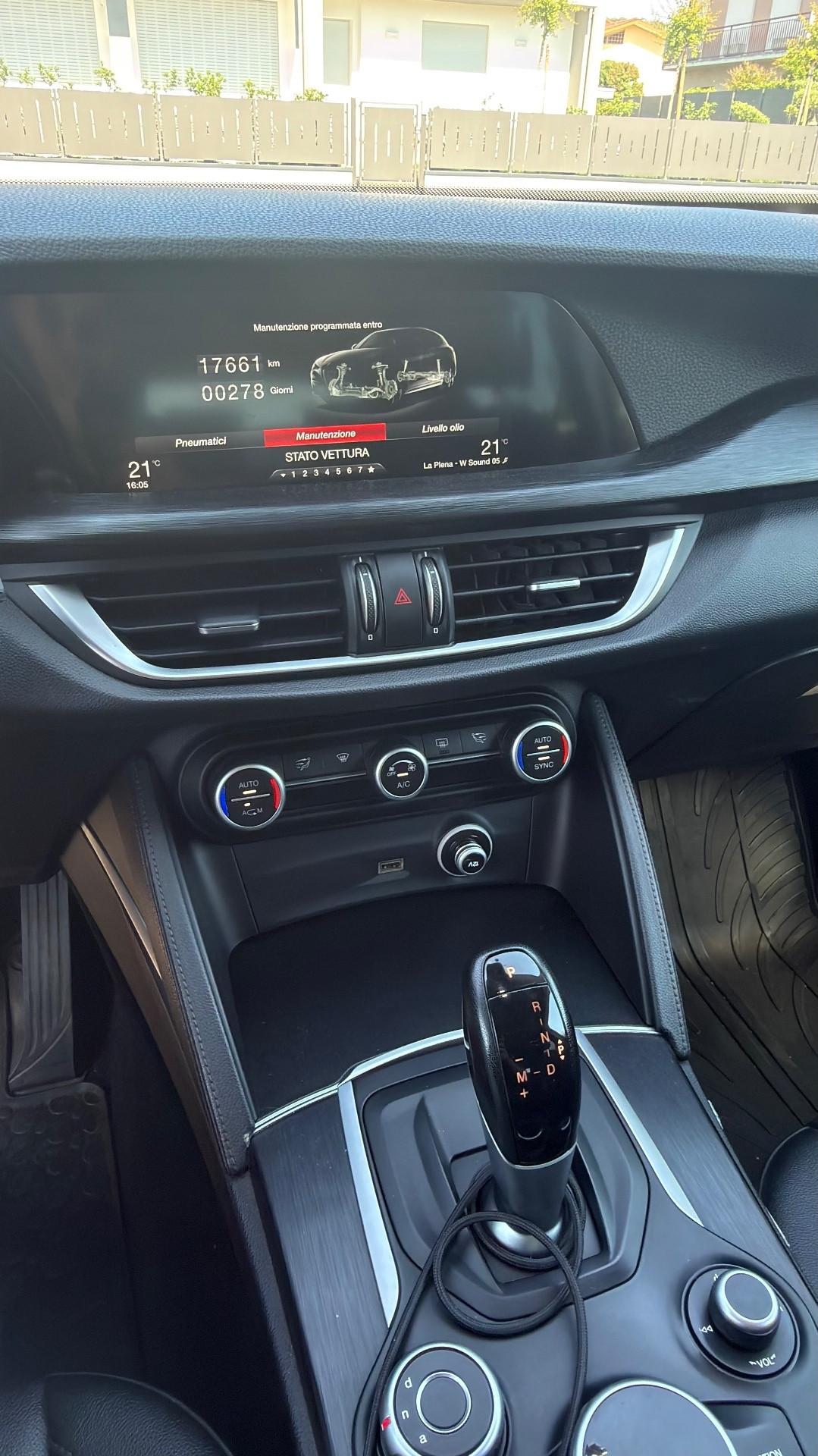 Alfa Romeo Stelvio 2.2 Turbodiesel 210 CV AT8 Q4 Executive