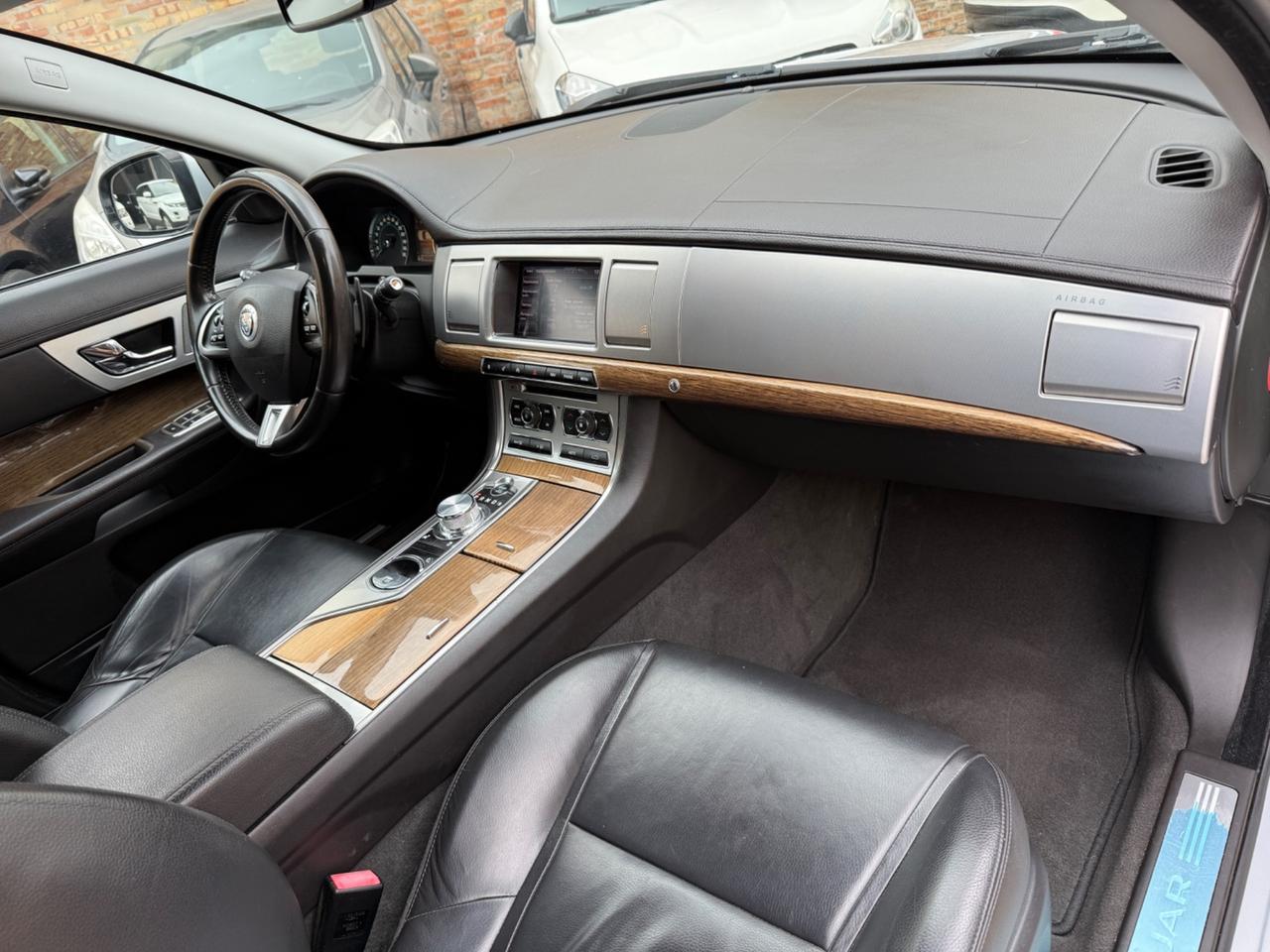 Jaguar XF 2.2 D 190 CV