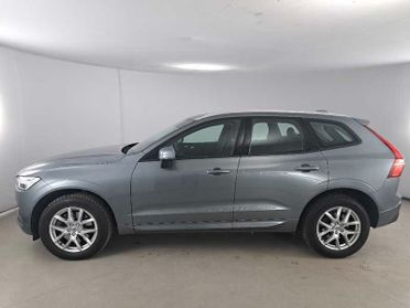 VOLVO XC60 B4 D AWD automatico Momentum