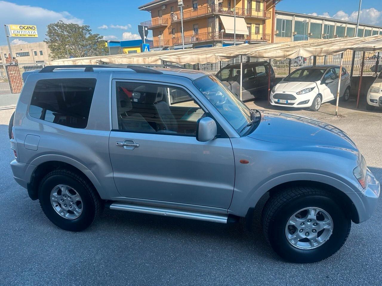 Mitsubishi Pajero 2.5 TDI 3p. GLX