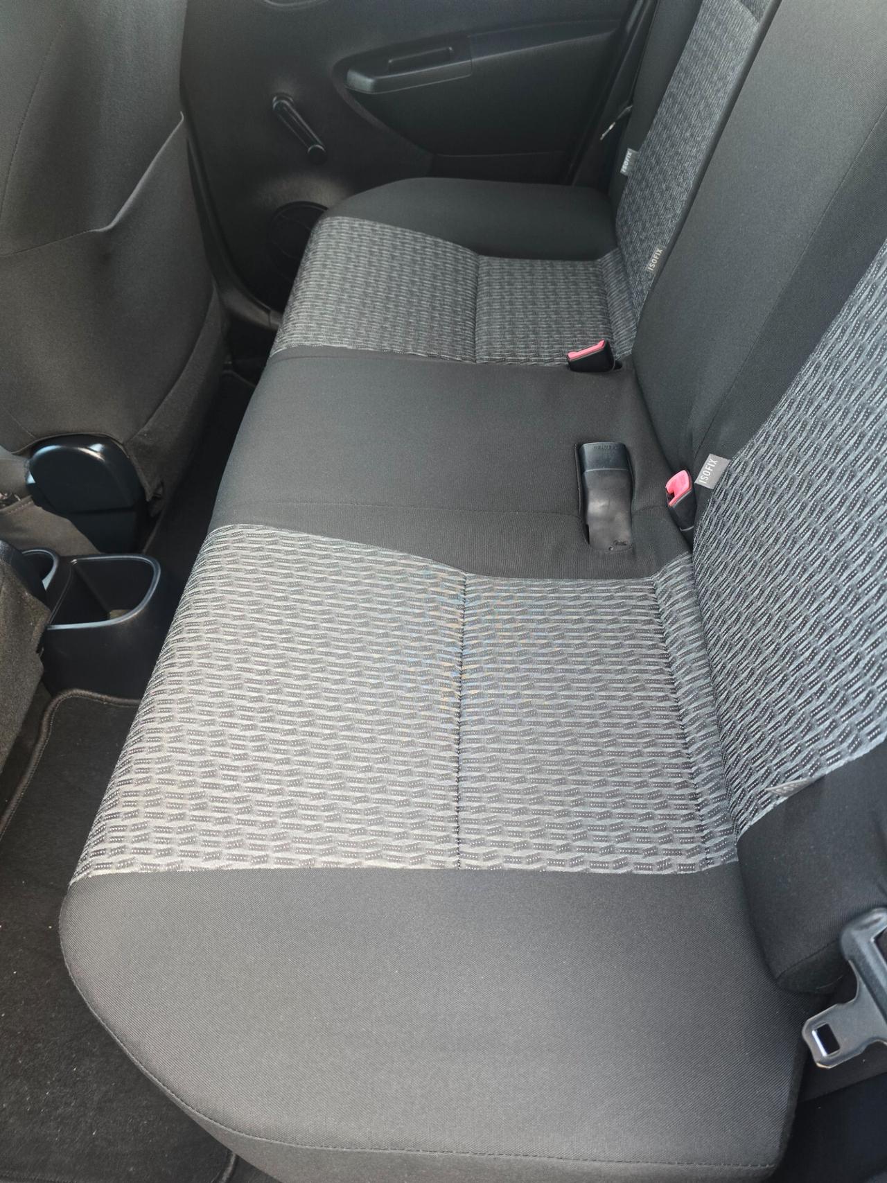 Toyota Yaris 1.4 D-4D 5 porte Lounge