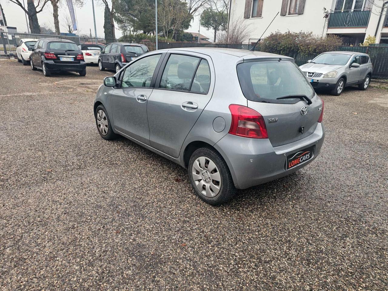 Toyota Yaris 1.0 5 porte Sol