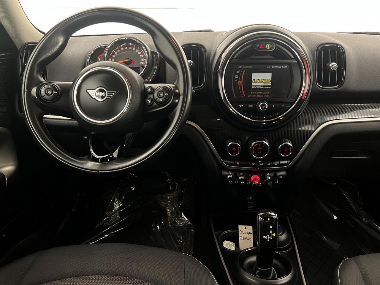MINI Mini Countryman F60 2017 Mini Countryman 1.5 One D auto 7m