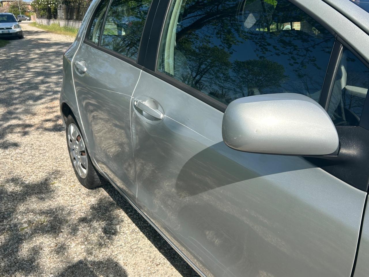 Toyota Yaris 1.0 5 porte Sol