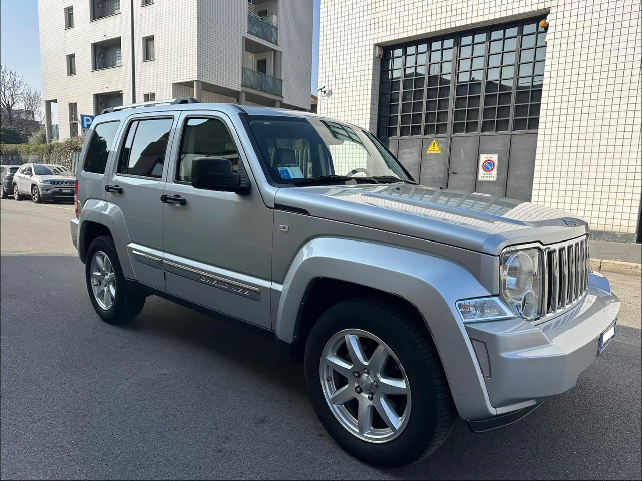 Jeep Cherokee 2.8 CRD DPF Limited Auto - solo 70000 km