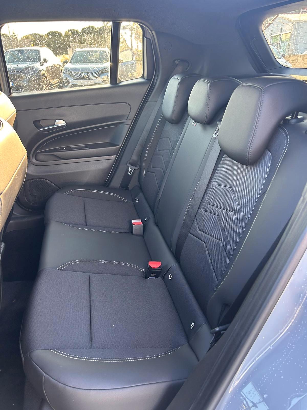 Jeep Avenger 1.2 Turbo 110 CV MHEV Summit