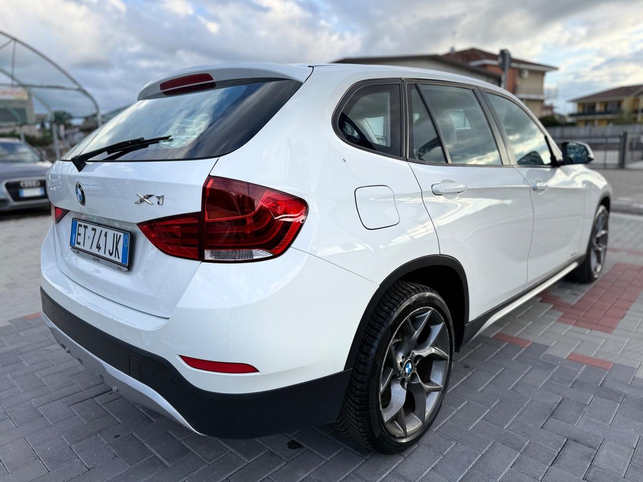 Bmw X1 xDrive18d X Line-PELLE.CAMBIO AUTOMATICO