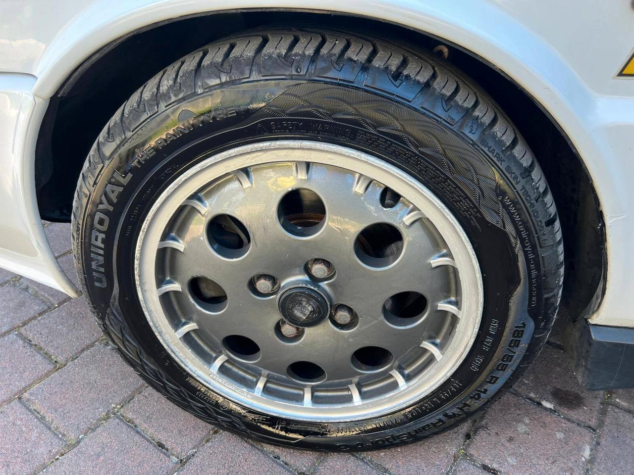 Lancia Delta 1.6 I.E. TURBO HF