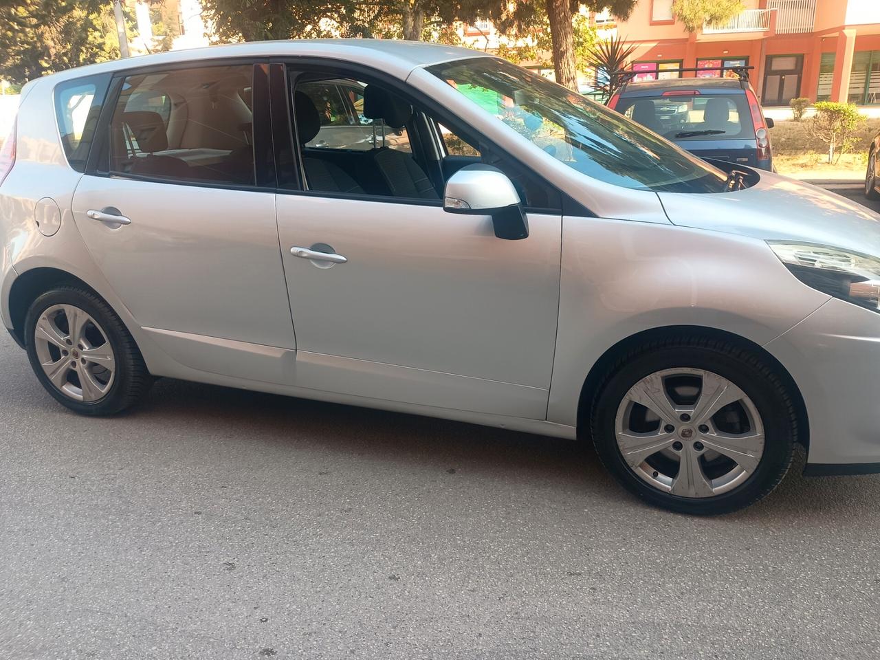 Renault Scenic Scénic 1.5 dCi 110CV Dynamique