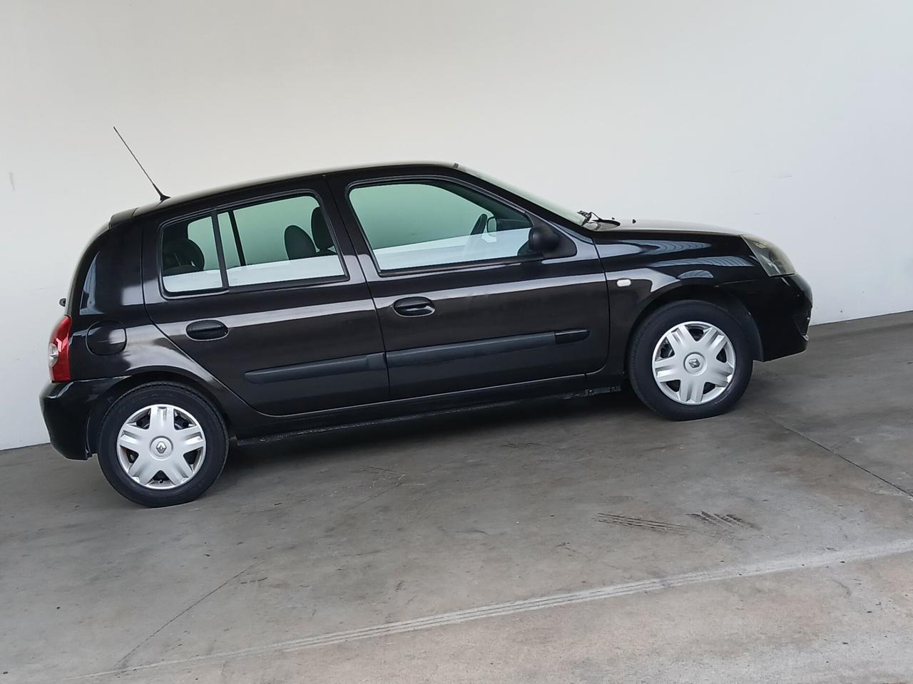 Renault Clio Storia 1.2 Confort