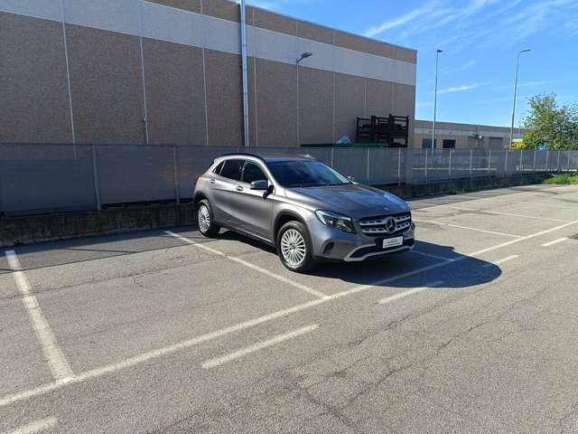 Mercedes-Benz GLA 180 GLA 180 d automatica