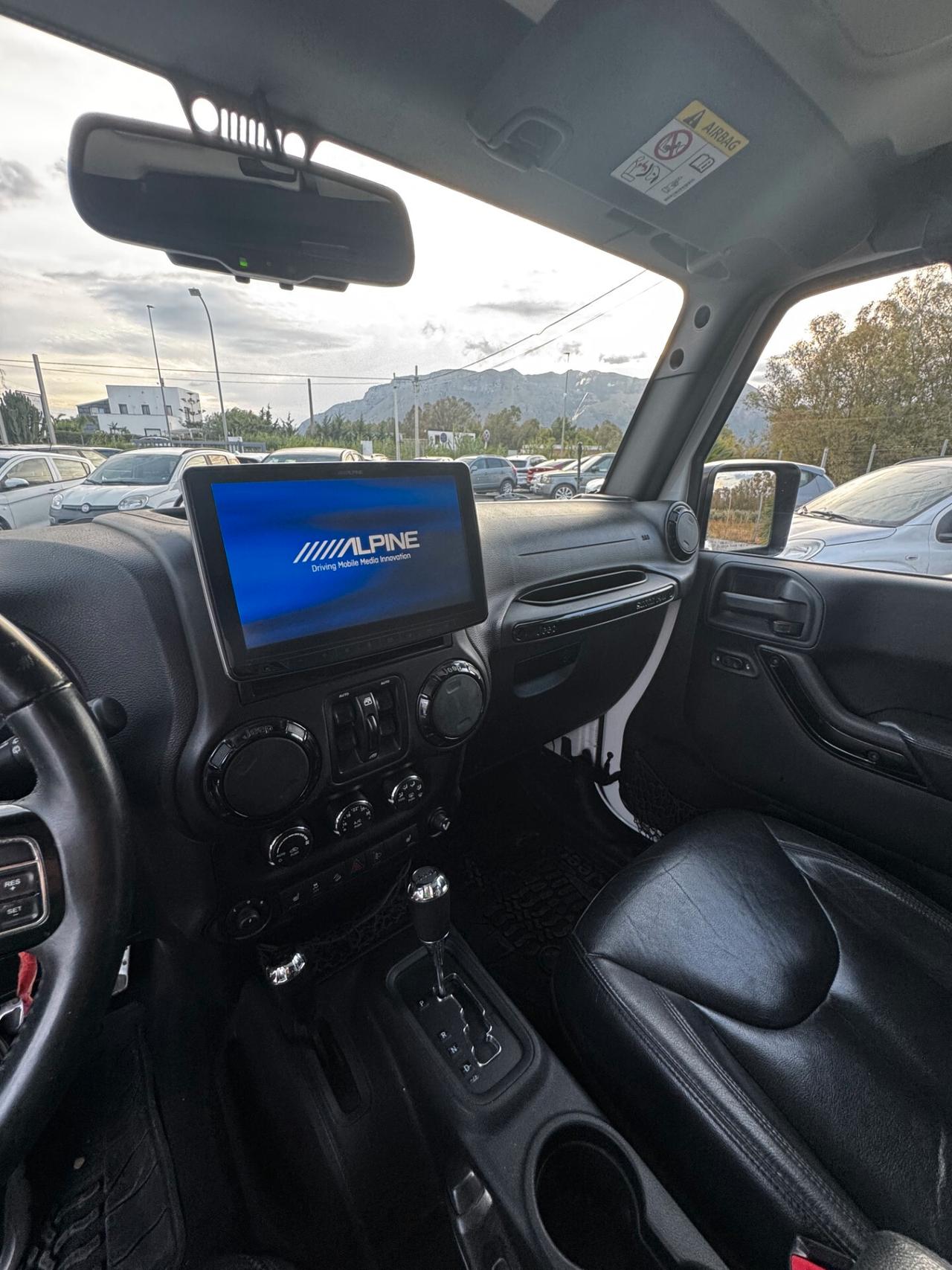 Jeep Wrangler Unlimited 2.8 CRD DPF X Auto
