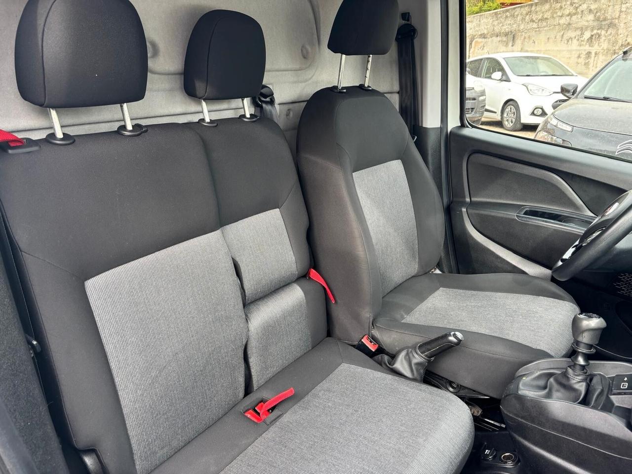 Fiat Doblò 1.6 MJT 105CV PC-TN Cargo - 2020