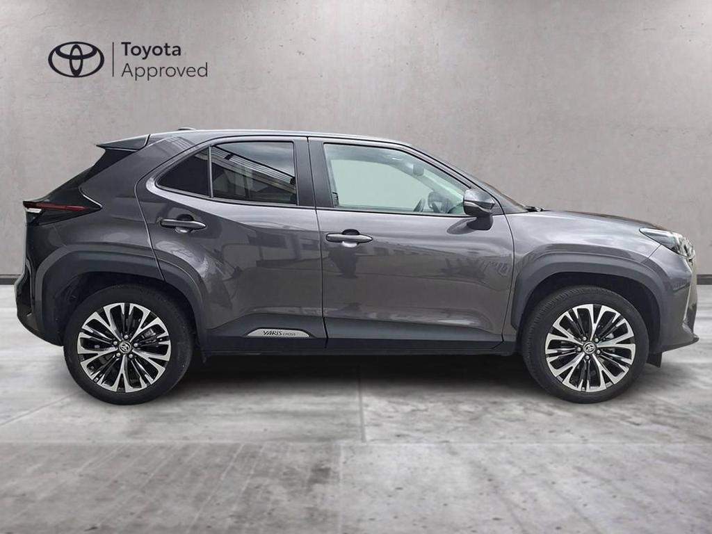 Toyota Yaris Cross 1.5 H Lounge FWD E-CVT