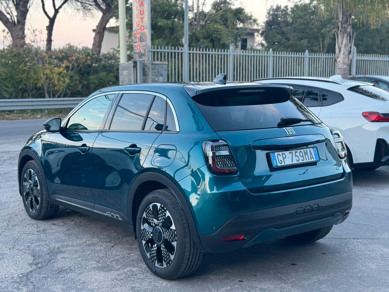 Fiat 600 600e La Prima