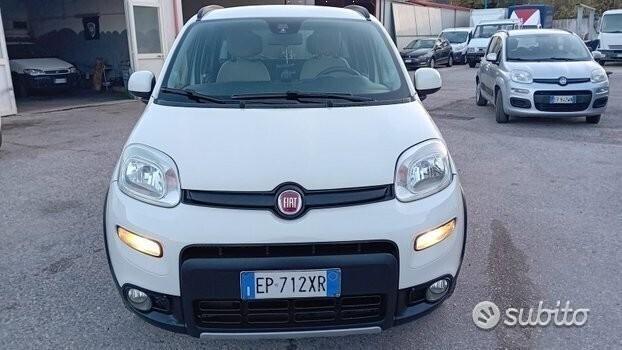 Fiat Panda 1.3 mjt-4X4-full-2013