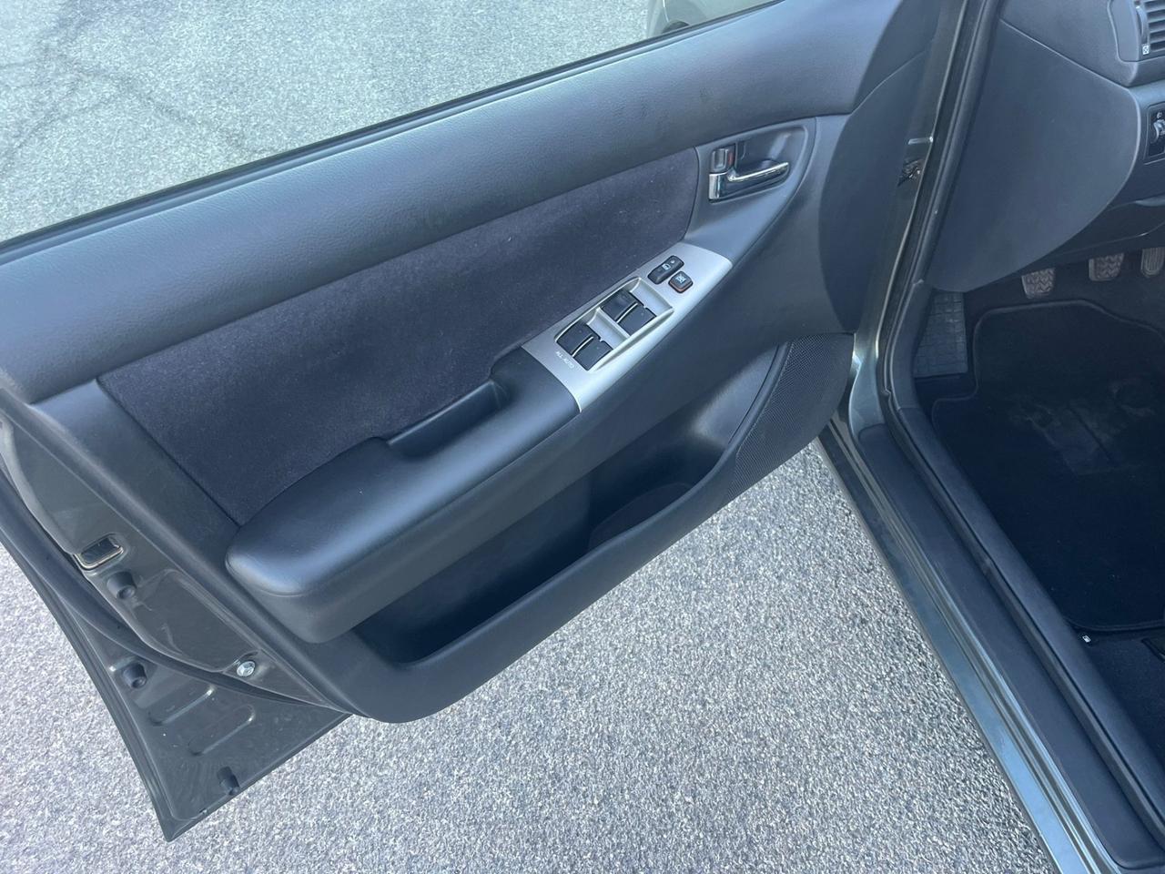 Toyota Corolla 1.4 16V 5 porte Unipro 2004