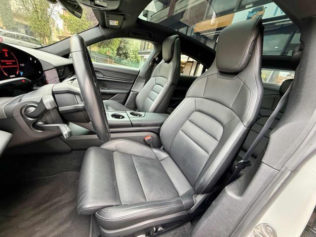 PORSCHE Taycan Taycan