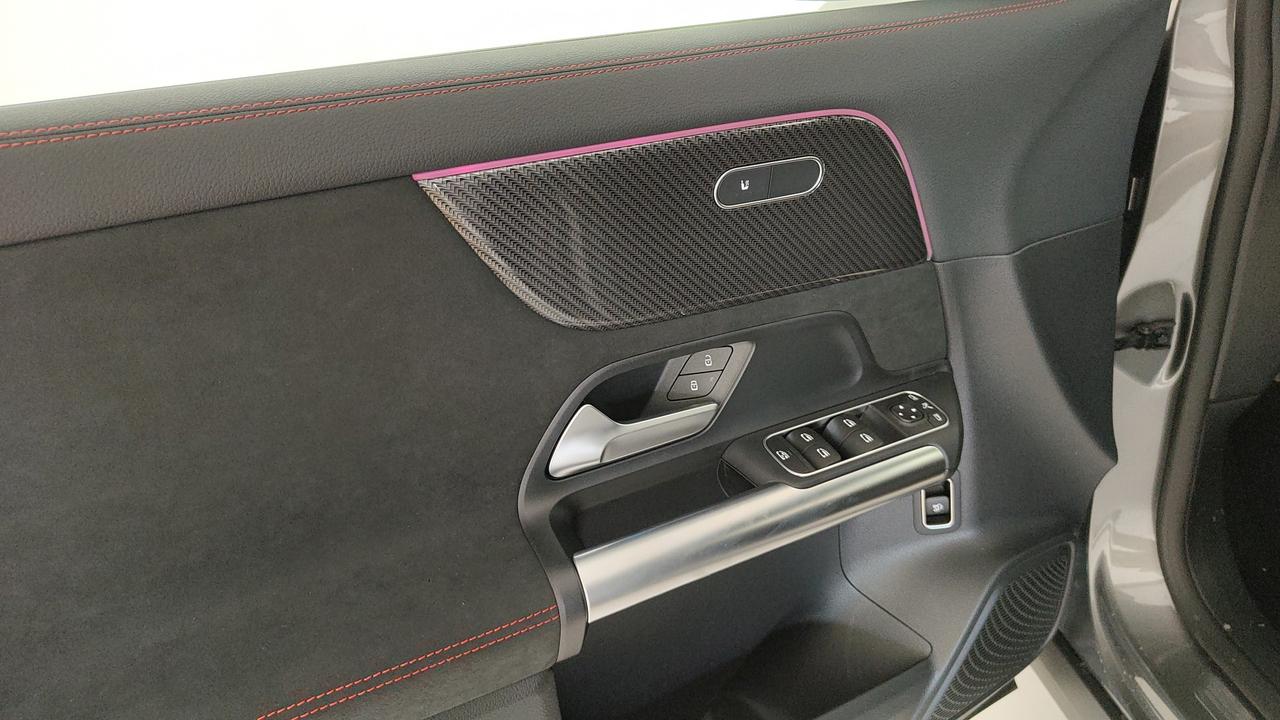 Mercedes-Benz GLA 200 d automatic