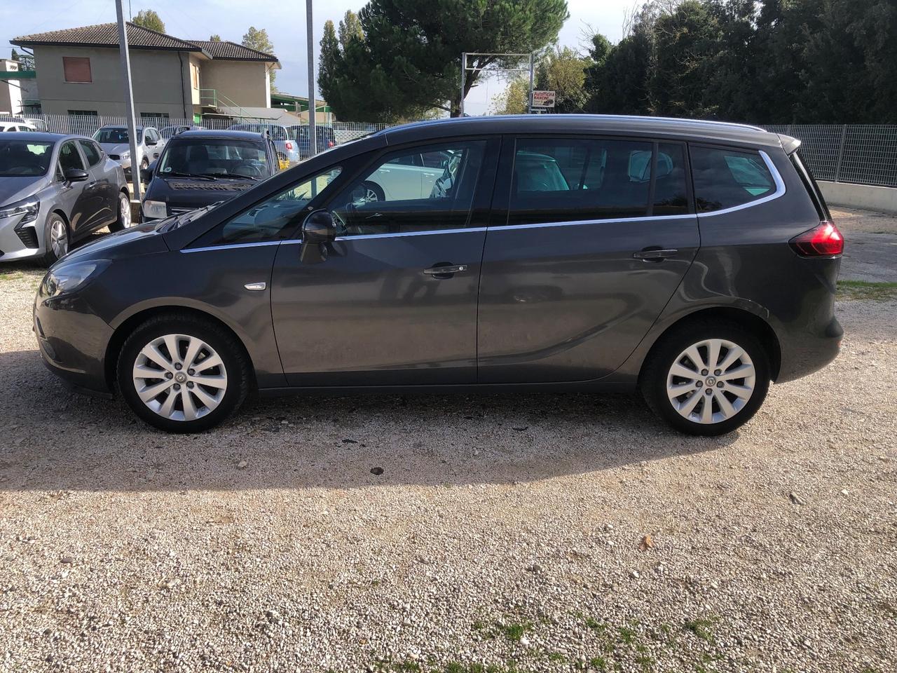 OPEL ZAFIRA TOURER - 7 POSTI - METANO