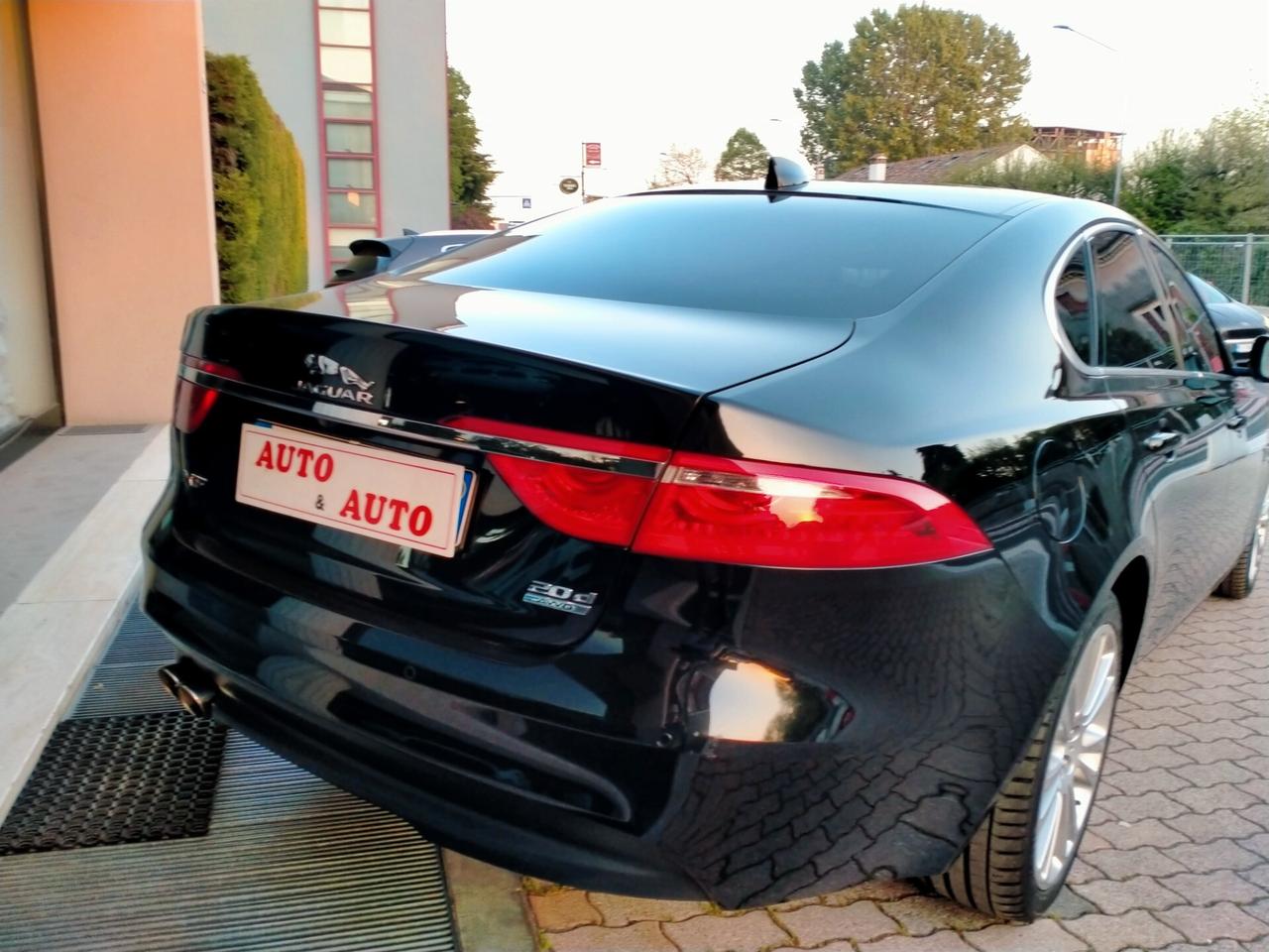 Jaguar XF 2.0D i4 180CV AWD PORTFOLIO MODEL YEAR 2019 MERIDIAN DIGITAL SOUND SYSTEM 380W