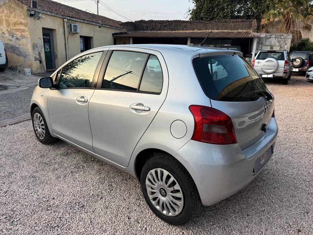 Toyota Yaris 1.4 D-4D 5 porte Sol