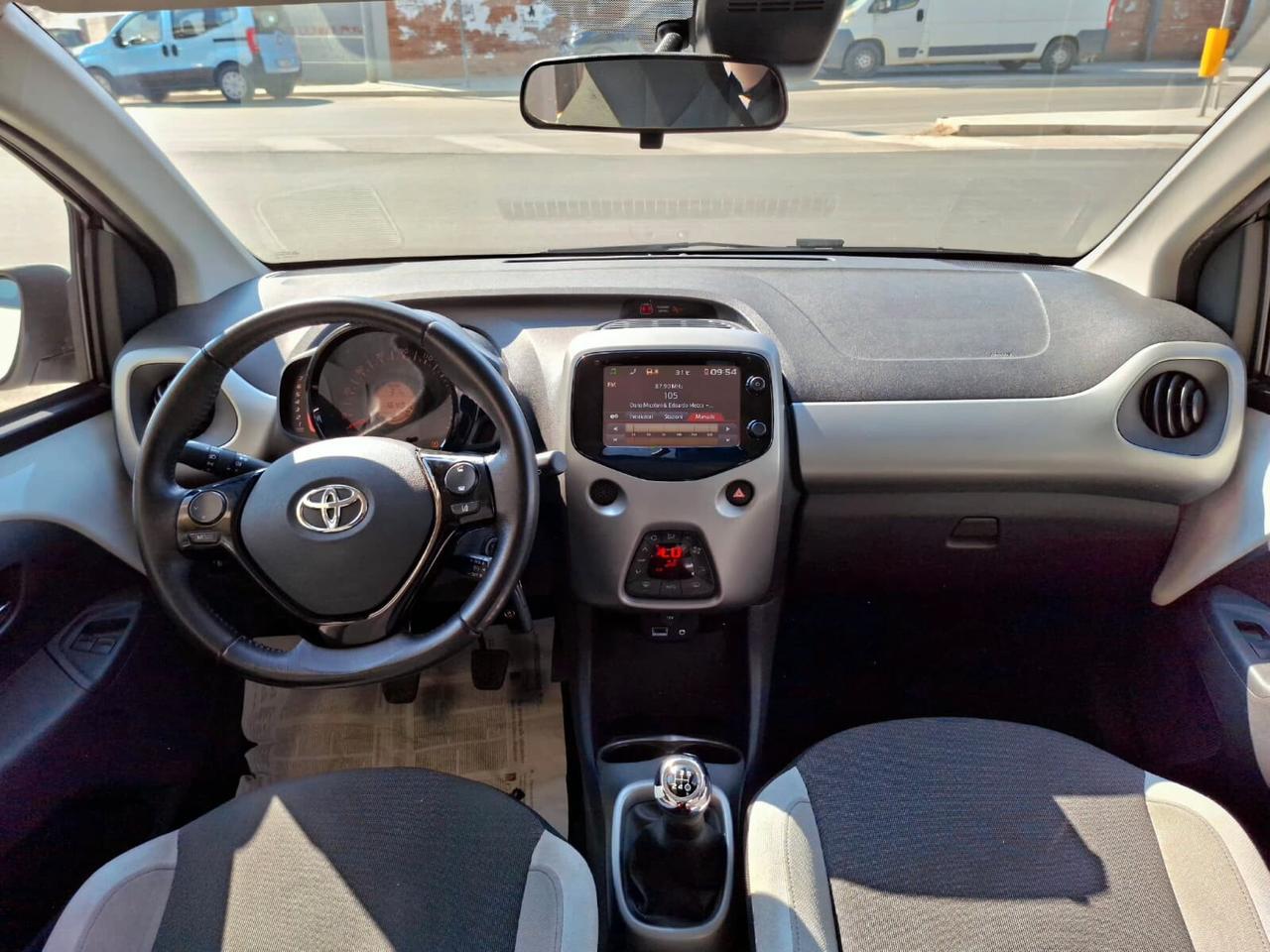 Toyota Aygo 1.0 69cv x-cool 2017