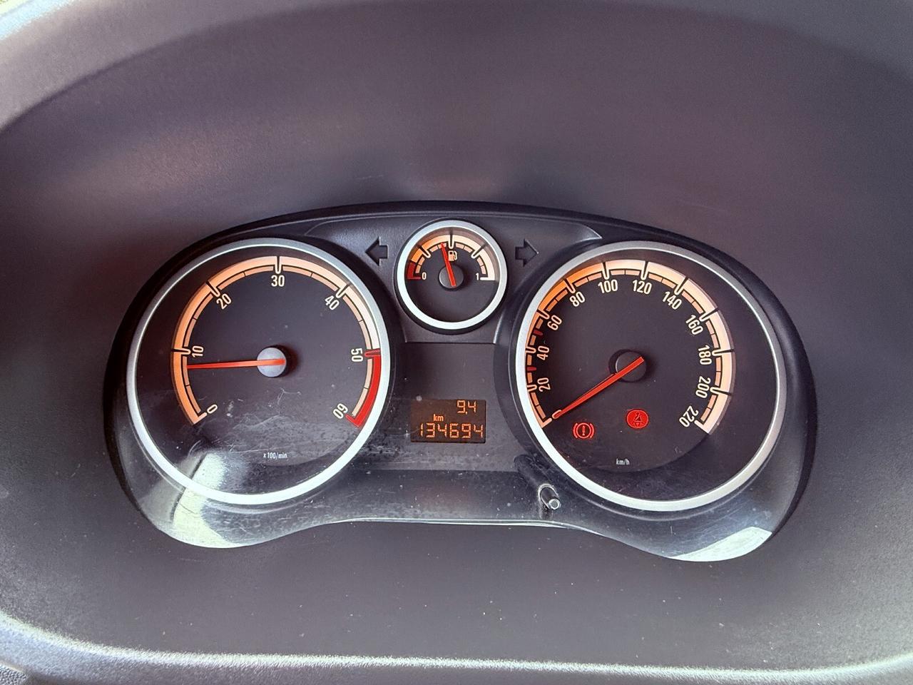 Opel Corsa 1.3 CDTI 75CV 5 porte OK PER NEOPATENTATI