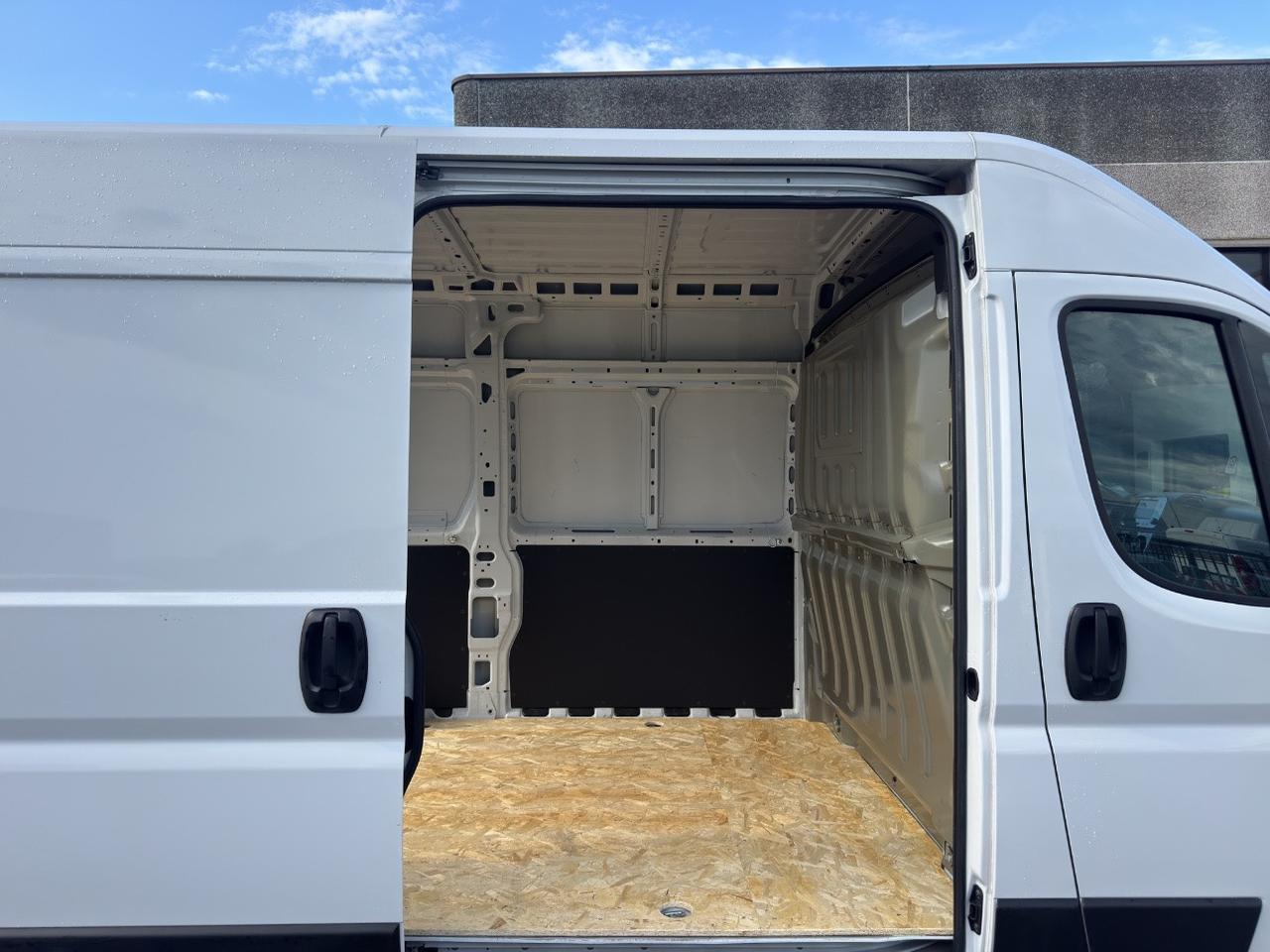 Peugeot Boxer 2.2 BHDi 140C-CRUISE(PM-TM-L2H2)SENSORI-TELECAMERA