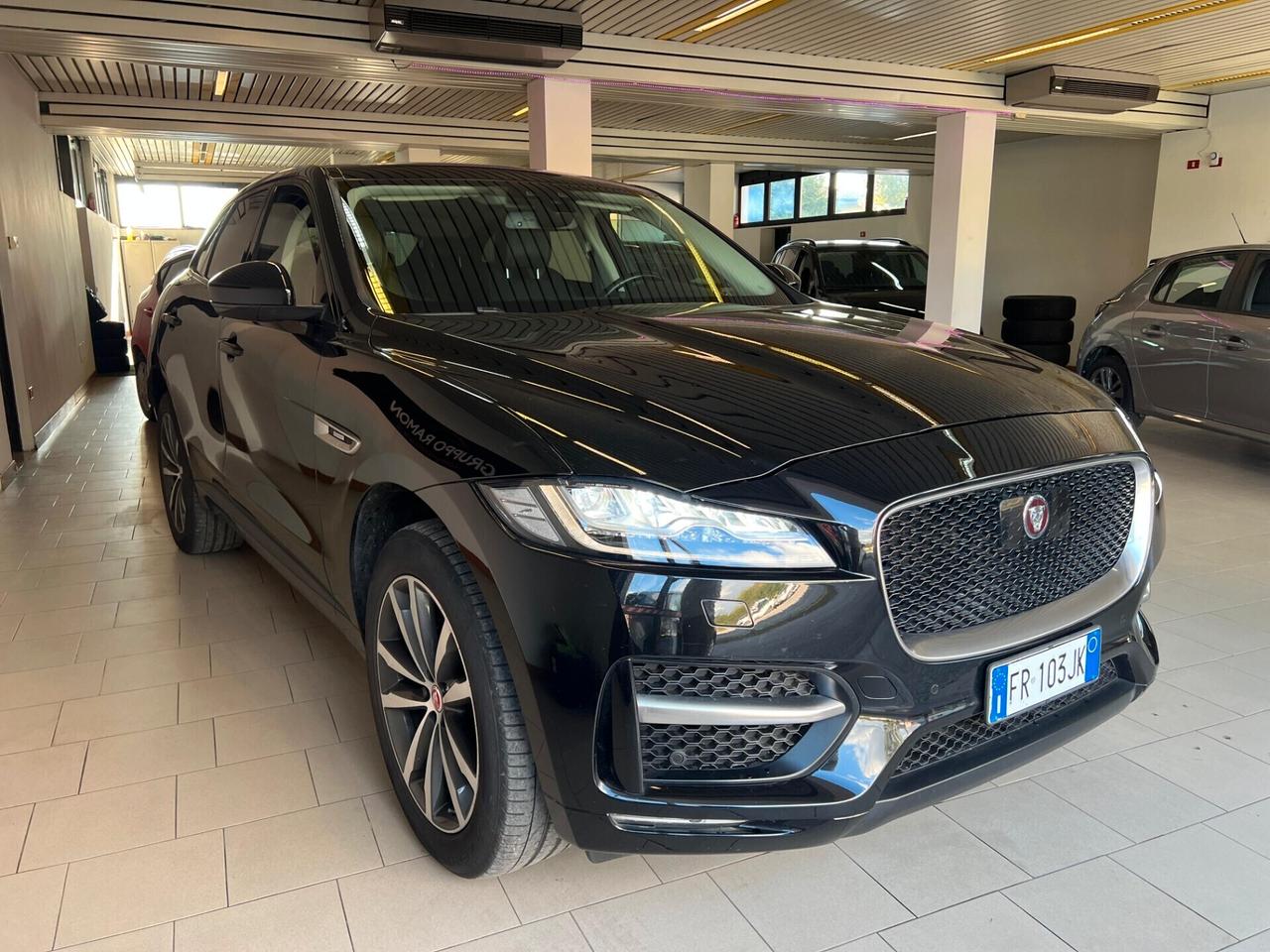 Jaguar F-Pace 2.0 D 240 CV AWD aut. Pure