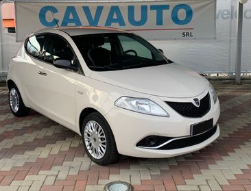 Lancia Ypsilon 1.2 69 CV 5 porte Gold stupenda 5 posti