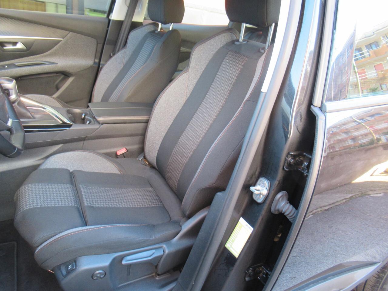 Peugeot 3008 BlueHDi 130 S&S Business