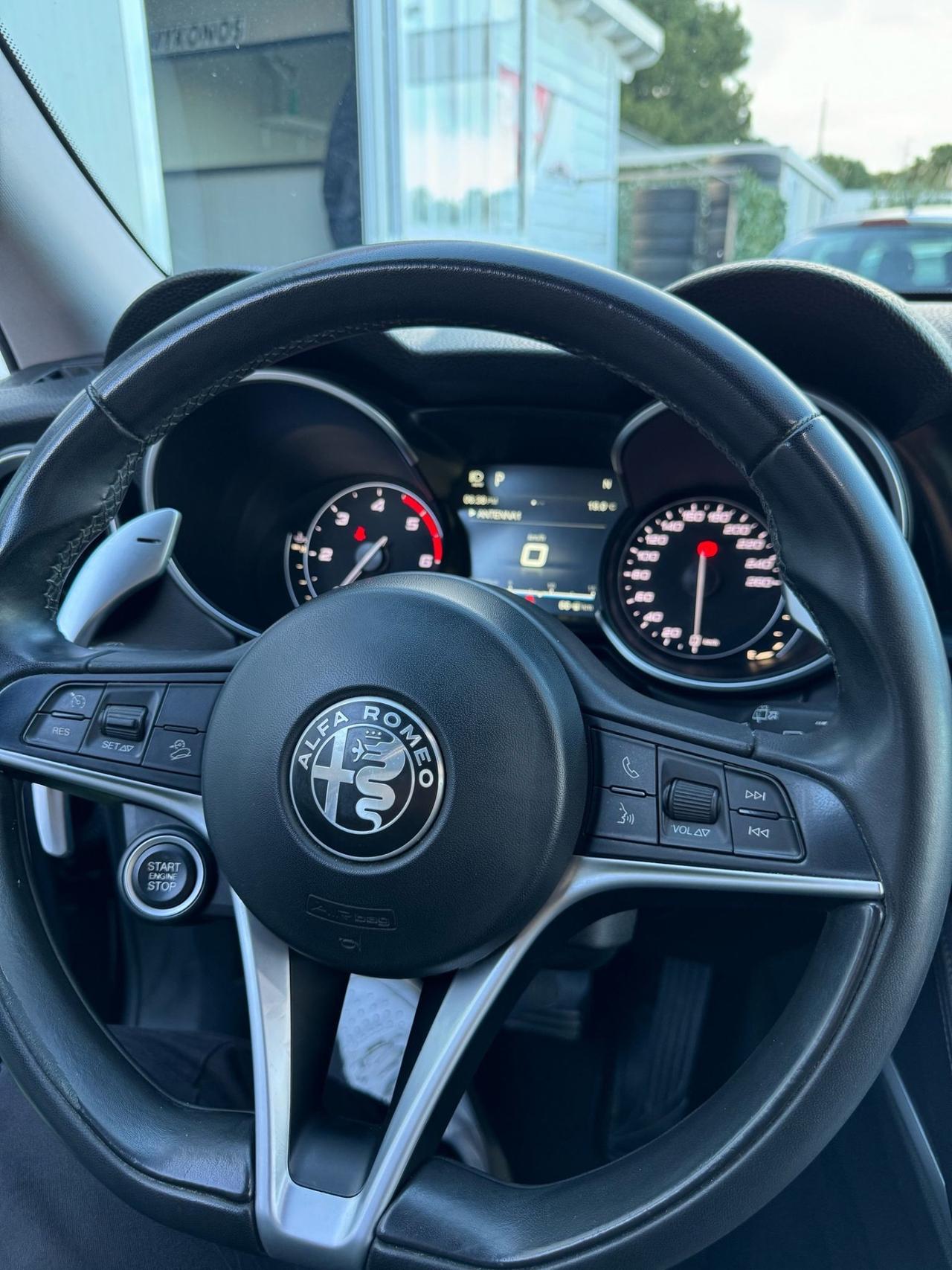 Alfa Romeo Stelvio 2.2 Turbodiesel 180 CV AT8 RWD Executive