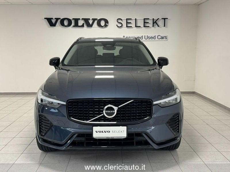 Volvo XC60 B4 (d) automatico Plus Dark - KM0