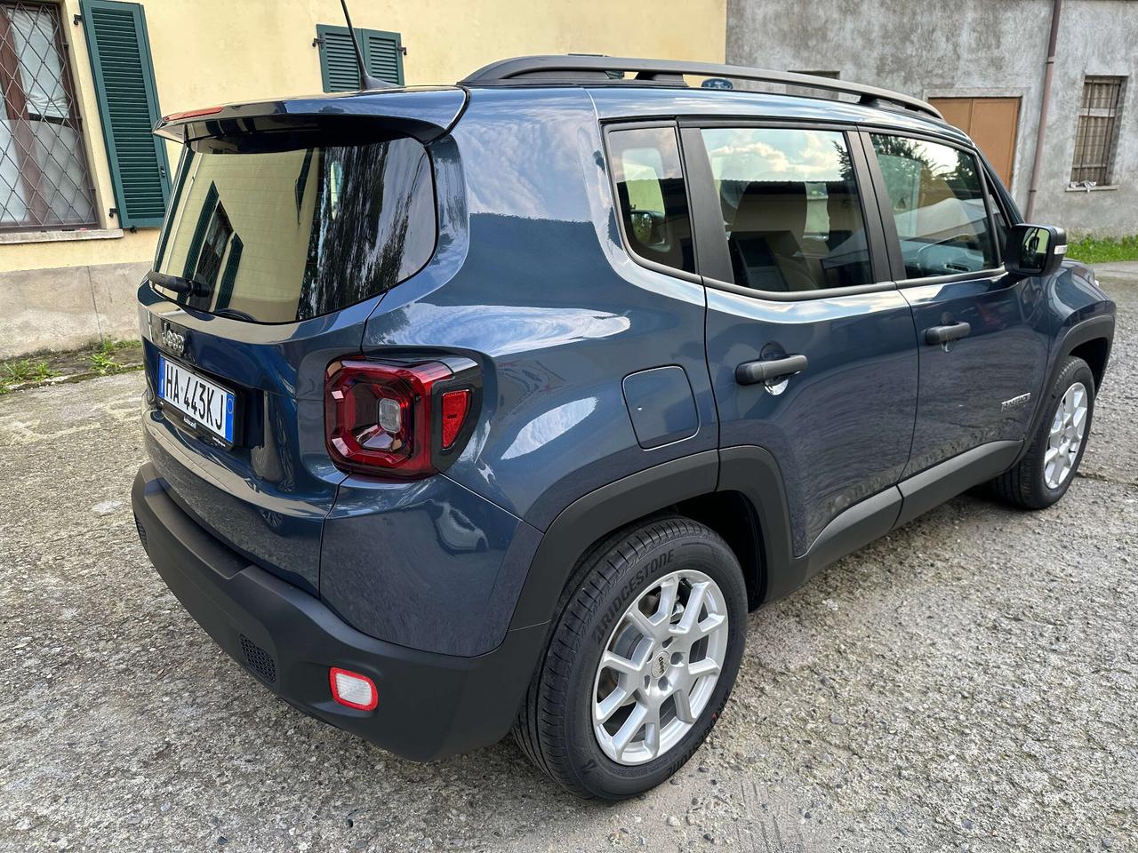Jeep Renegade 1.5 Turbo T4 MHEV Altitude