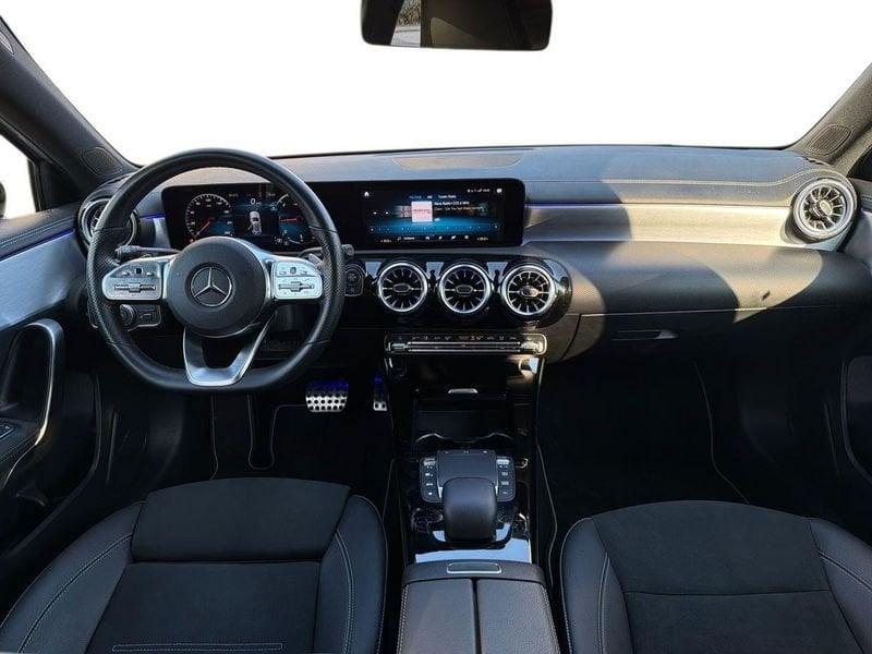 Mercedes-Benz Classe A A 180 d Premium Night edition Plus auto