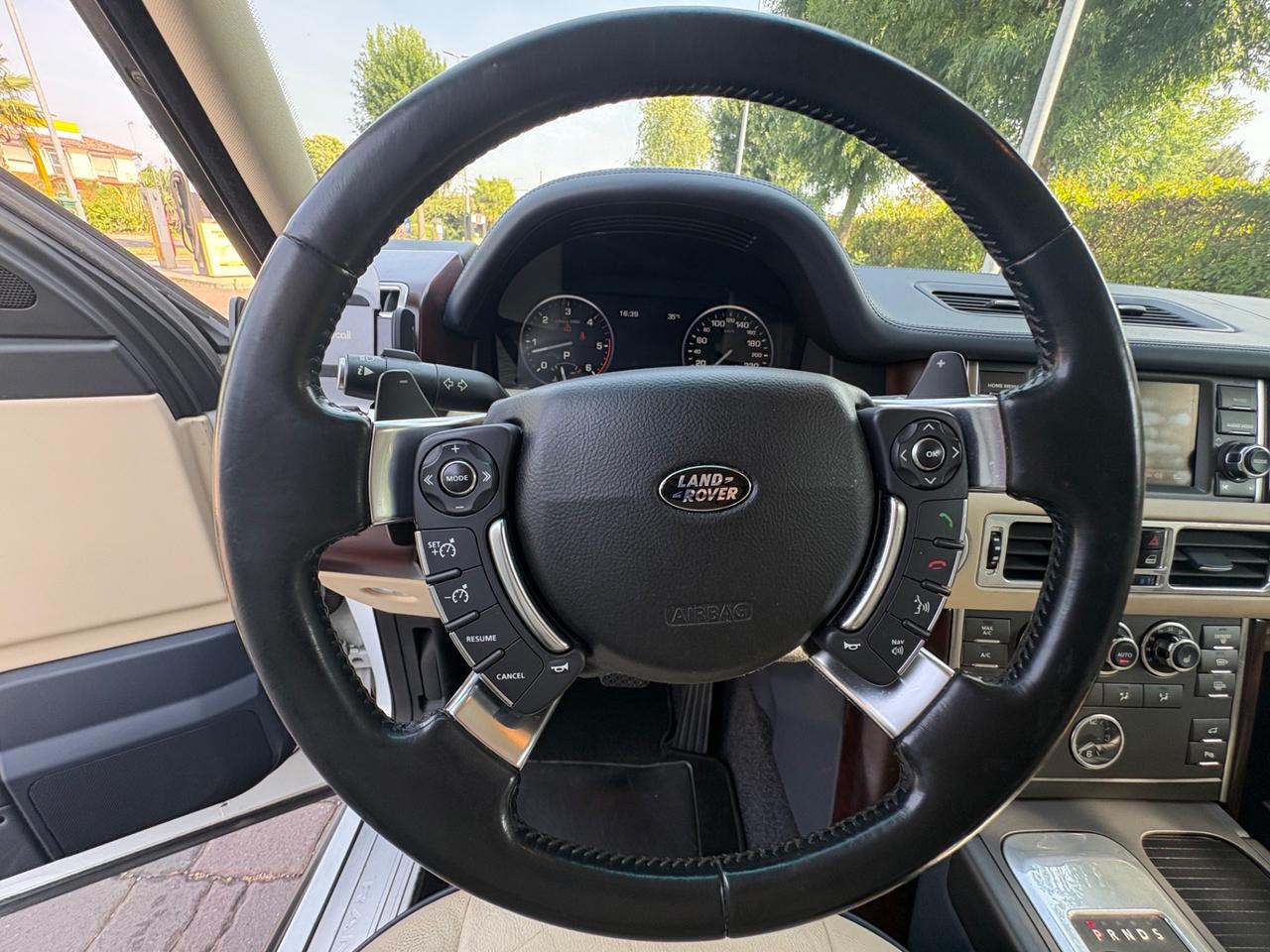 Land Rover Range 4.4 TDV8 Autobiography