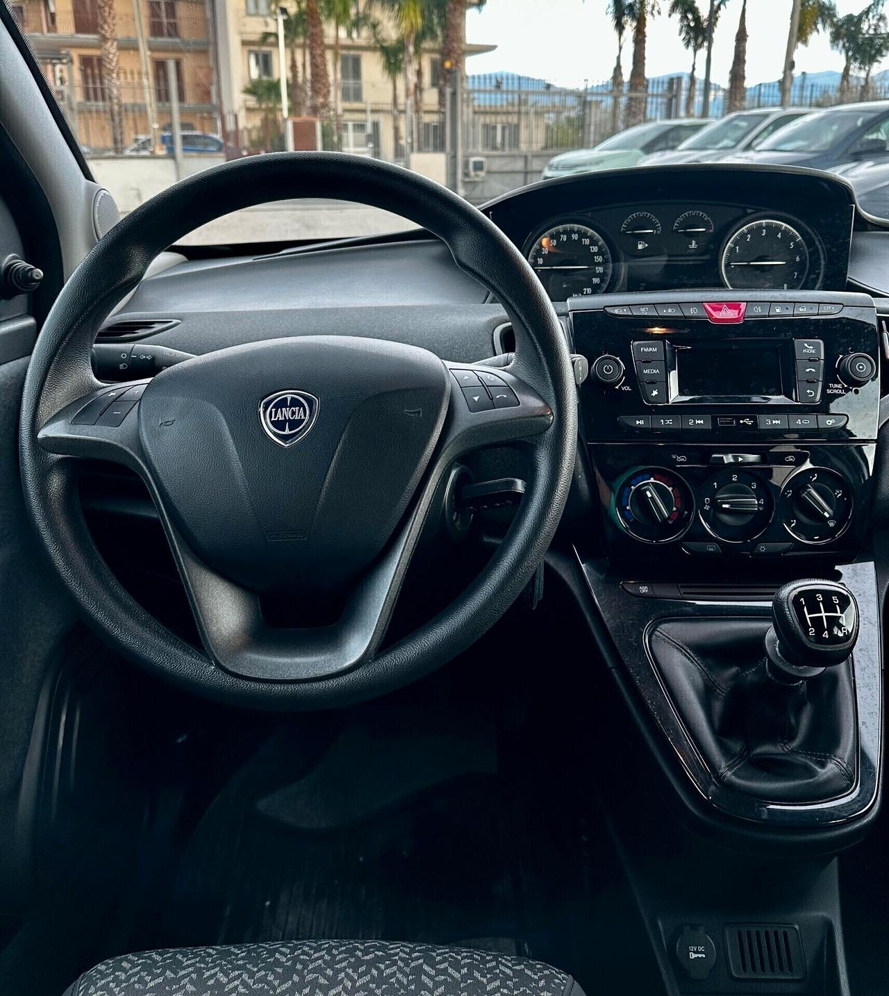 Lancia Ypsilon 1.2 69 CV 5 porte GPL Ecochic Gold